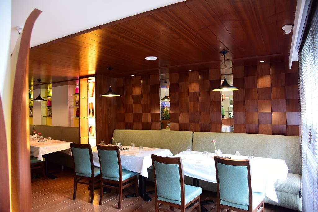 The Royal Comfort Bangalore Extérieur photo