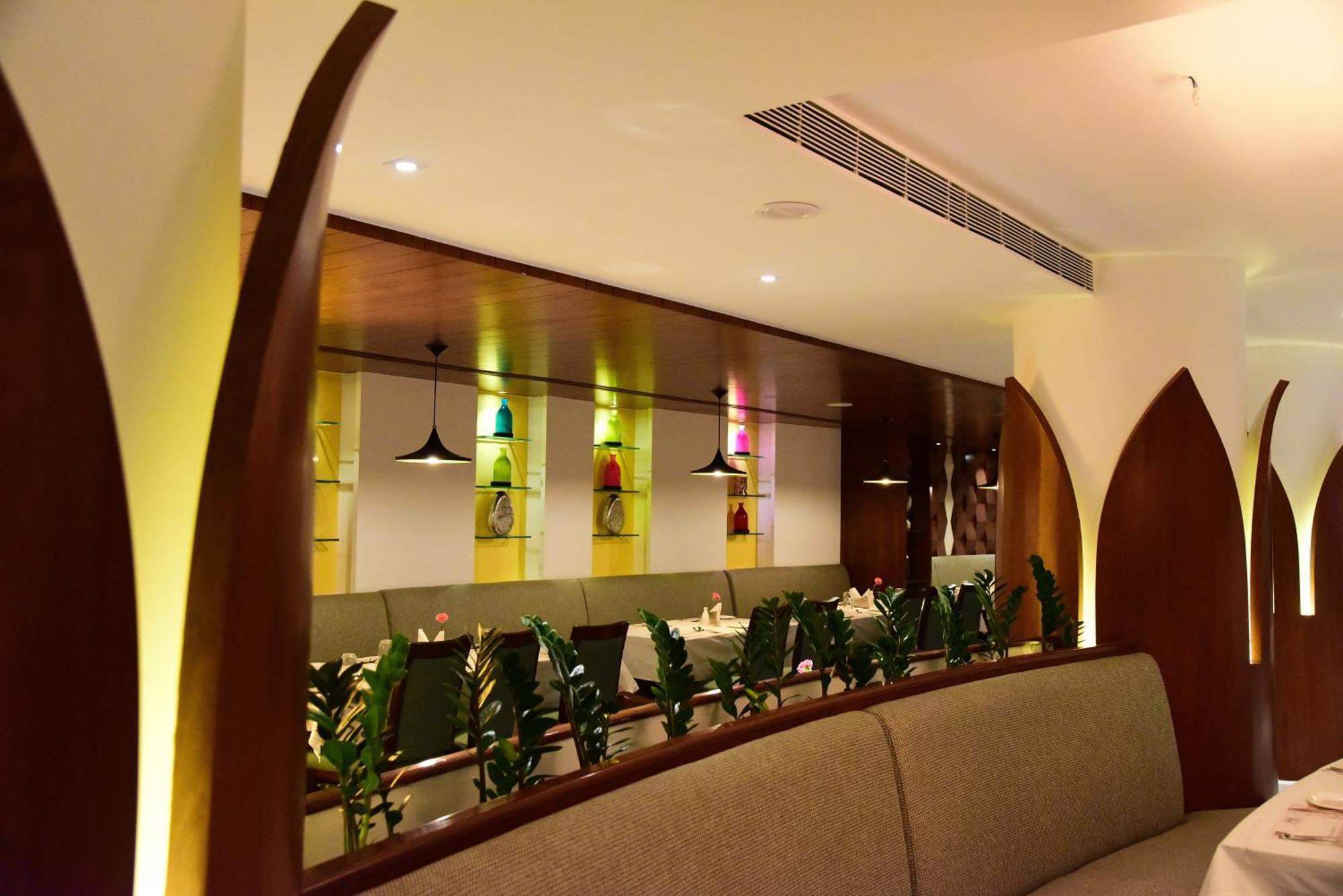 The Royal Comfort Bangalore Extérieur photo