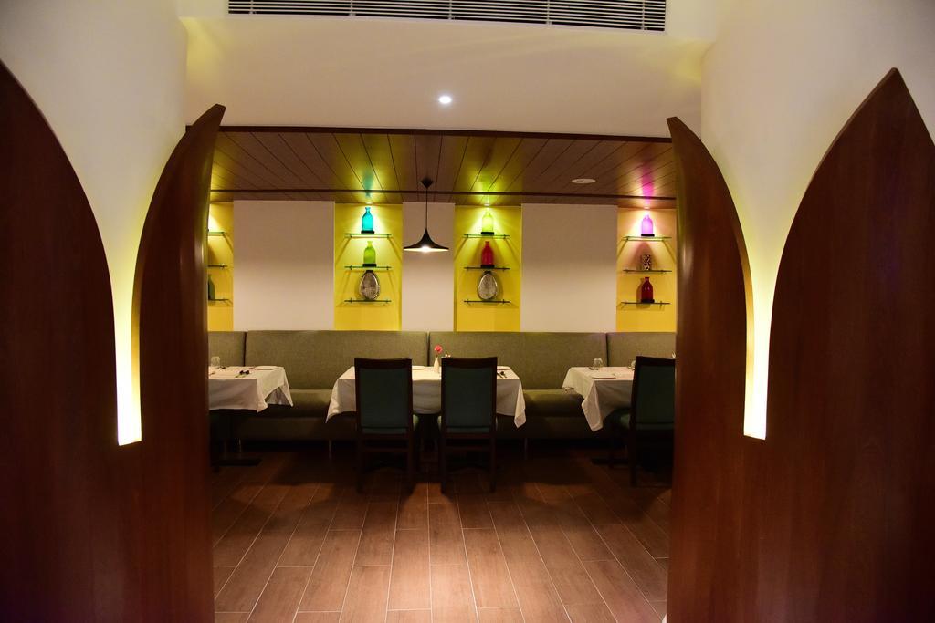 The Royal Comfort Bangalore Extérieur photo