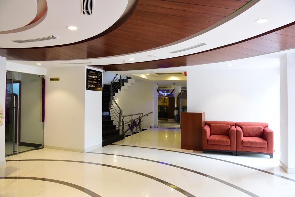 The Royal Comfort Bangalore Extérieur photo