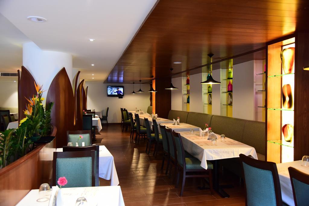 The Royal Comfort Bangalore Extérieur photo