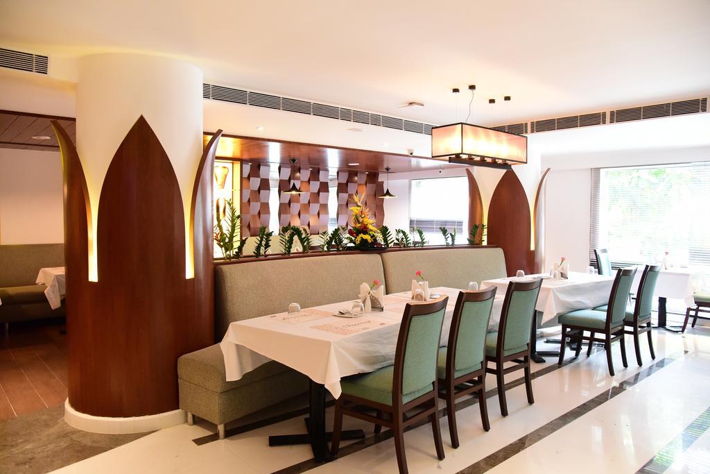 The Royal Comfort Bangalore Extérieur photo