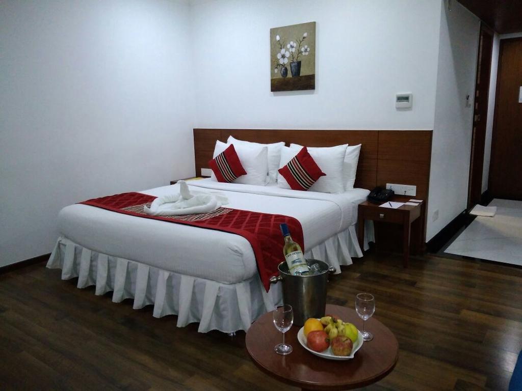 The Royal Comfort Bangalore Extérieur photo